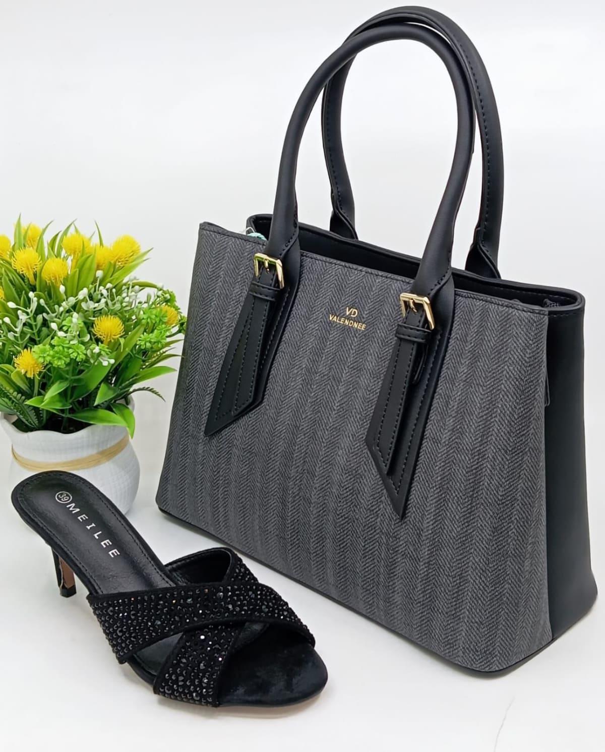 Ensemble sac à main et chaussures — photo 1